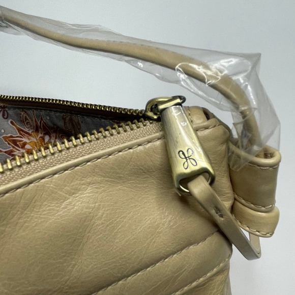 NWT Hobo International Leather Stark Vintage Crossbody Bag Parchment Cream - Picture 5 of 8
